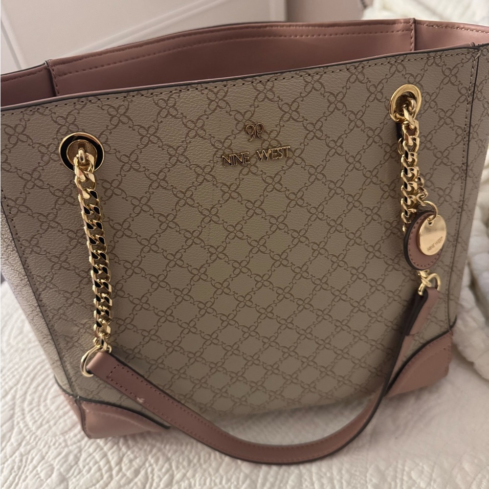 Nine West Cream and Pink Tote Bag with Elegant Design